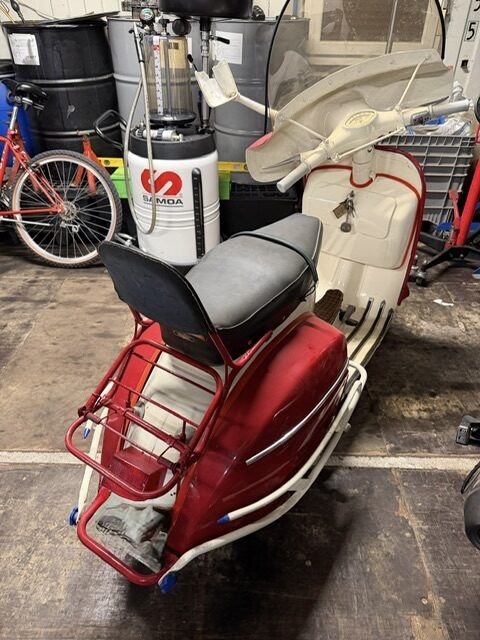 VESPA VESPA VESPA