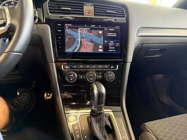 VOLKSWAGEN GOLF GOLF VII