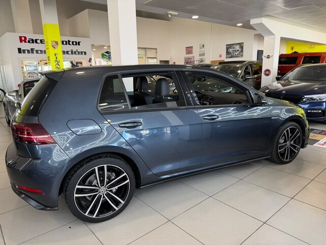VOLKSWAGEN GOLF GOLF VII