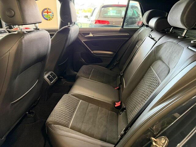 VOLKSWAGEN GOLF GOLF VII