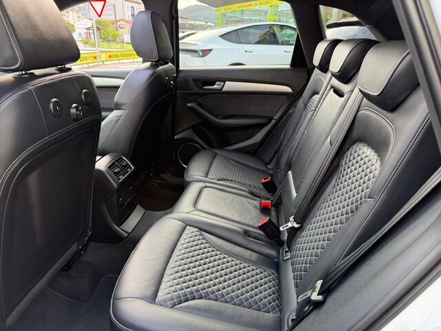 AUDI SQ5 COMPETITION